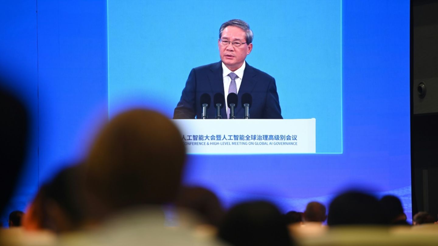 Peking ruft zu weltweiter Zusammenarbeit bei Regulierung von KI-Entwicklung auf