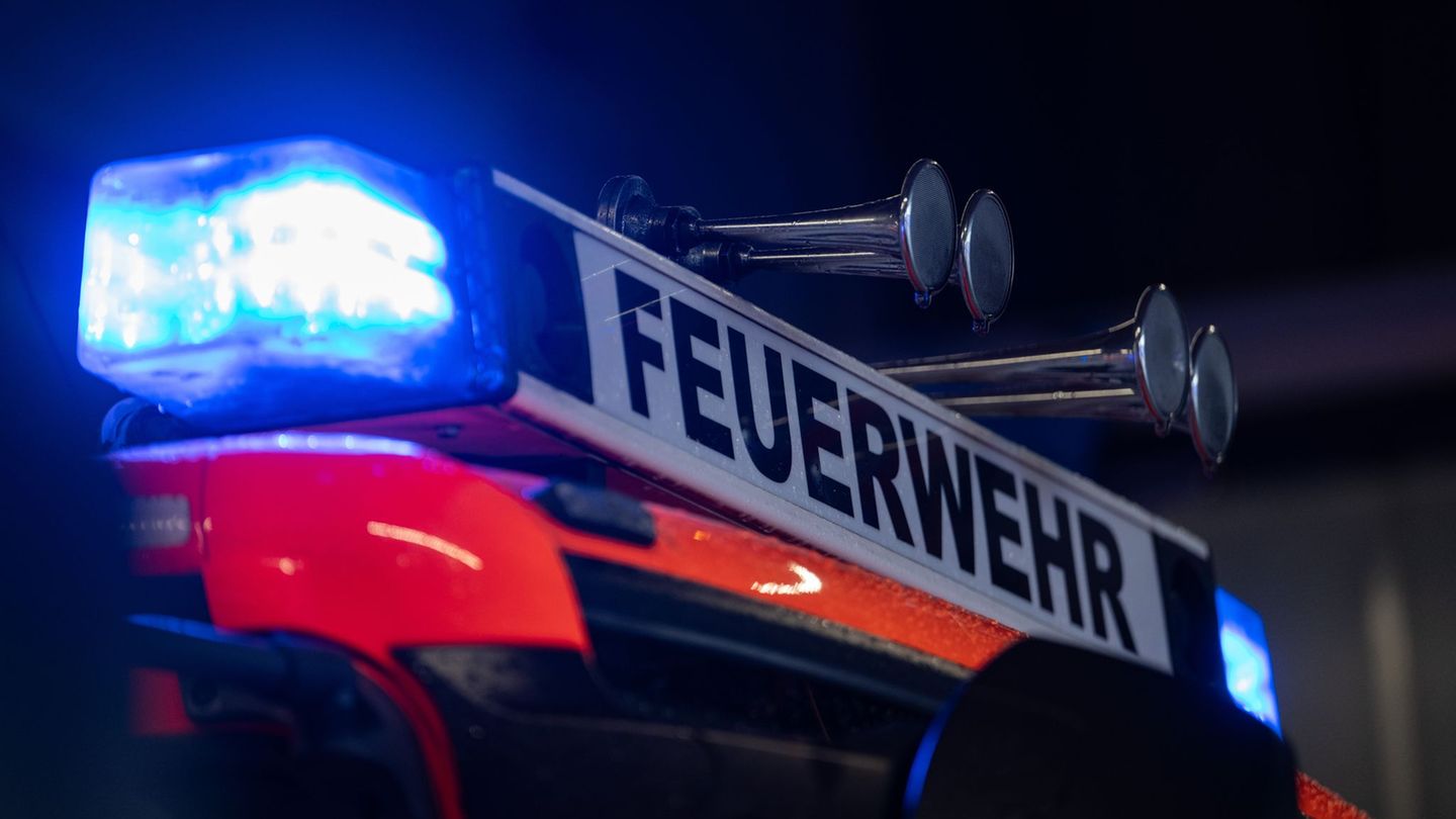 Feuer: Rund 100.000 Euro Schaden nach Brand in Mehrfamilienhaus